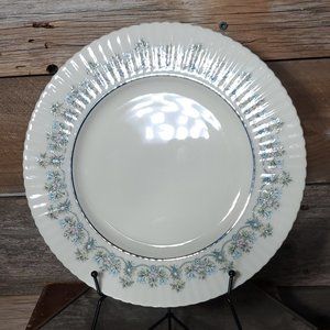 Lenox Beacon Hill Dinner Plate - 1983 - 1987 - Floral - Fluted - Platinum